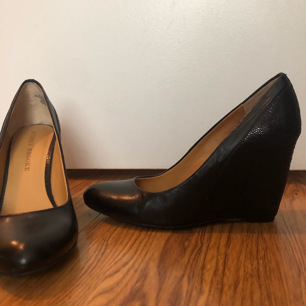 Audrey Brooke Leather Black Closed Toe Wedges